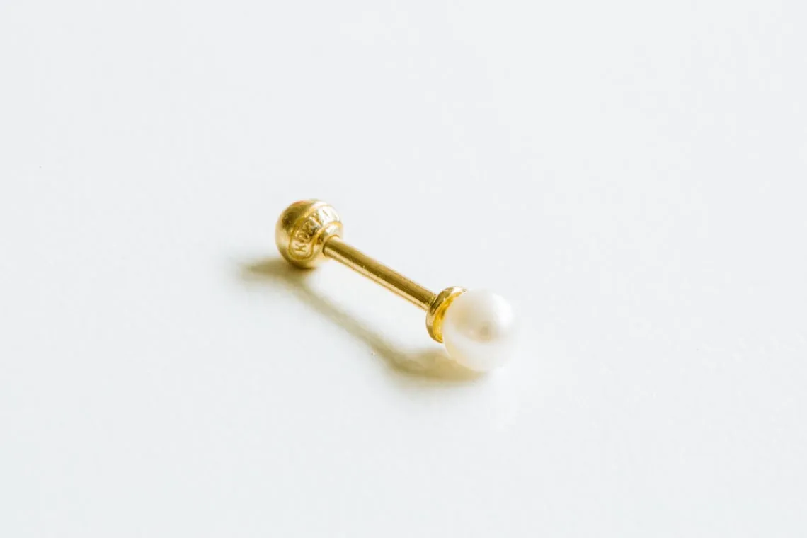 14k Gold Pearl Barbell Ear Stud Piercing