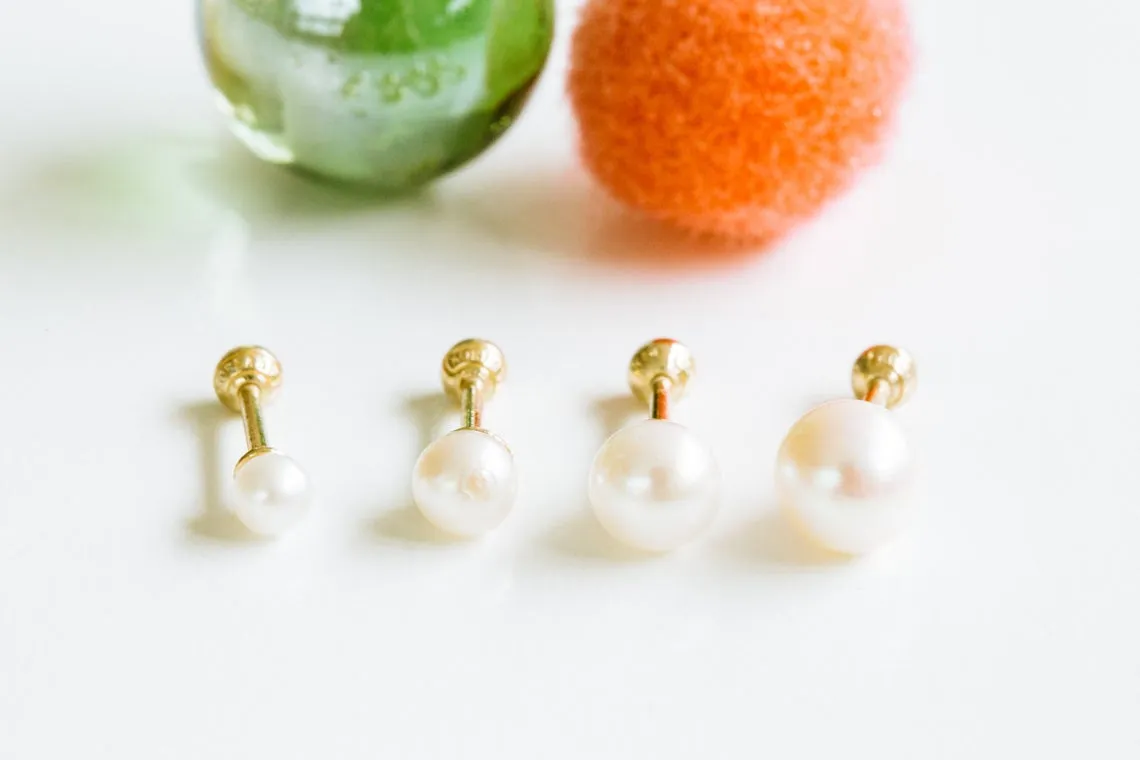 14k Gold Pearl Barbell Ear Stud Piercing