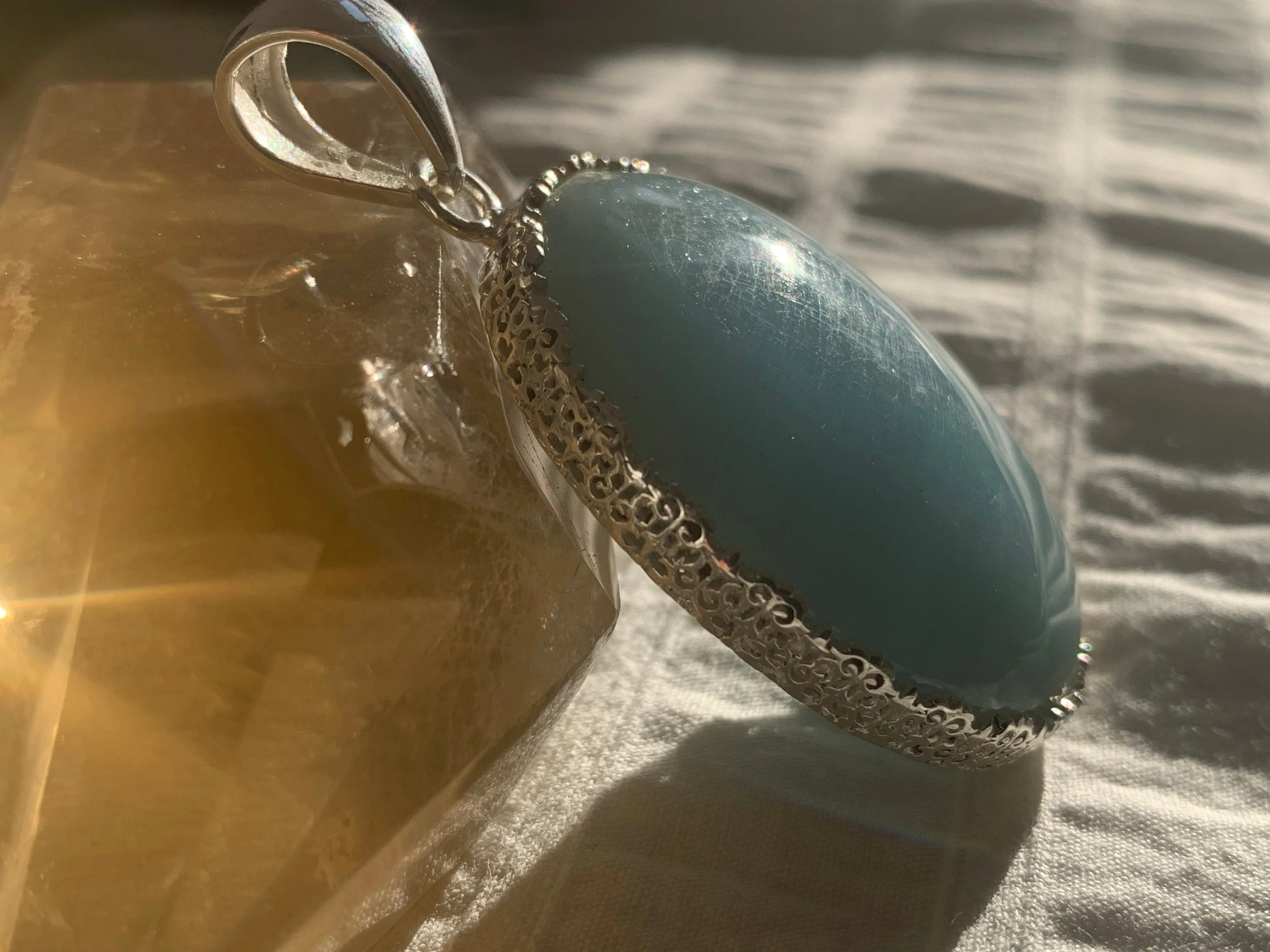 Aquamarine Lilith Pendant - Round