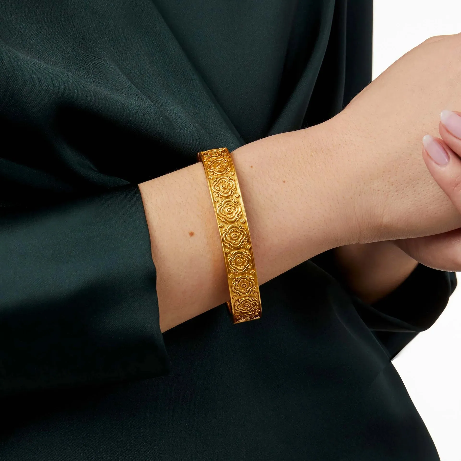 Astor Hinge Gold Bangle