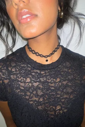 BLACK LACE TIE NECKLACE