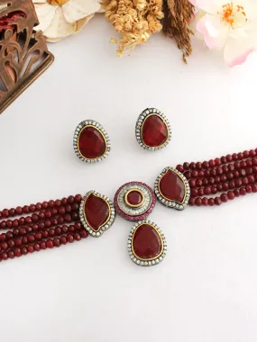 Chhavi Necklace Set