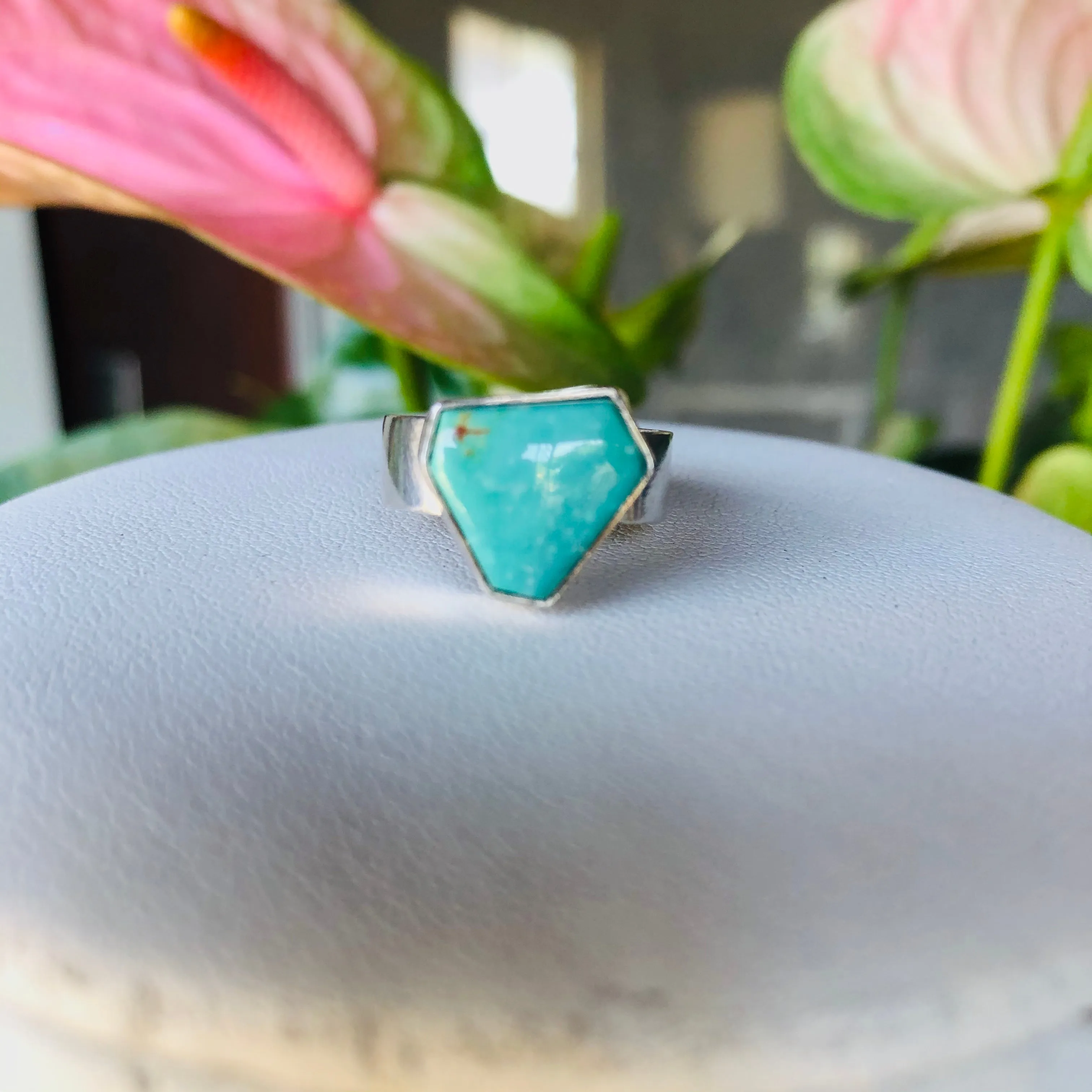 Geometric turquoise band ring