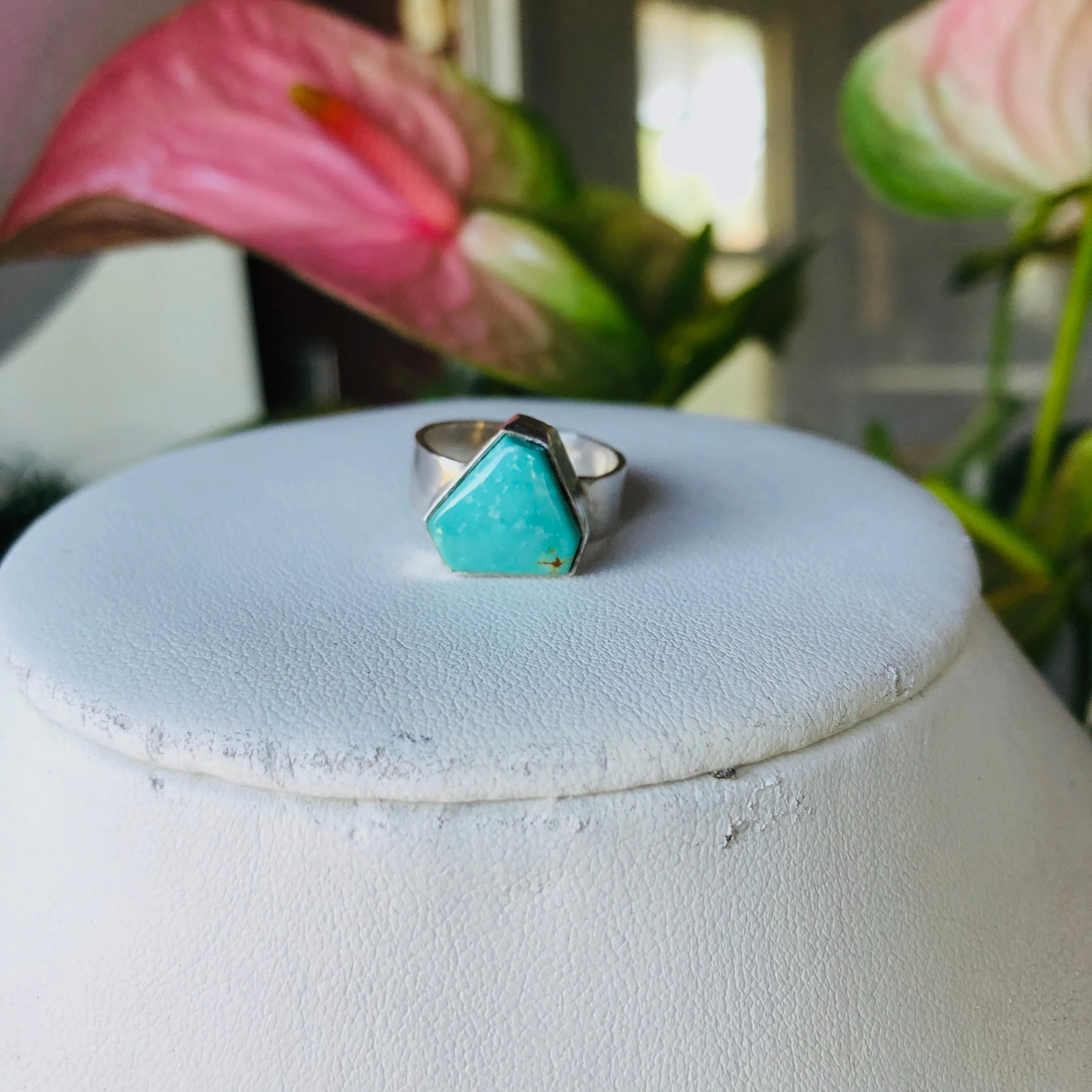 Geometric turquoise band ring