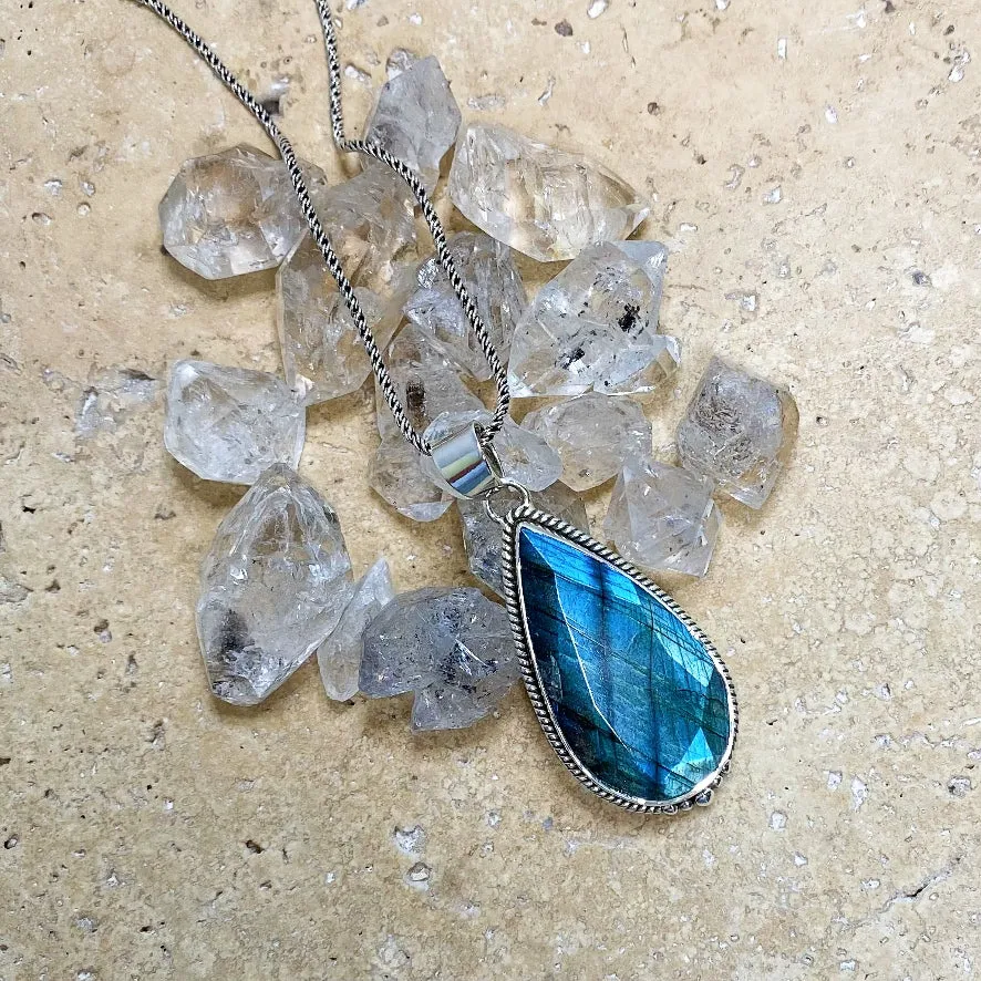 Labradorite Teardrop Pendant - Astrid