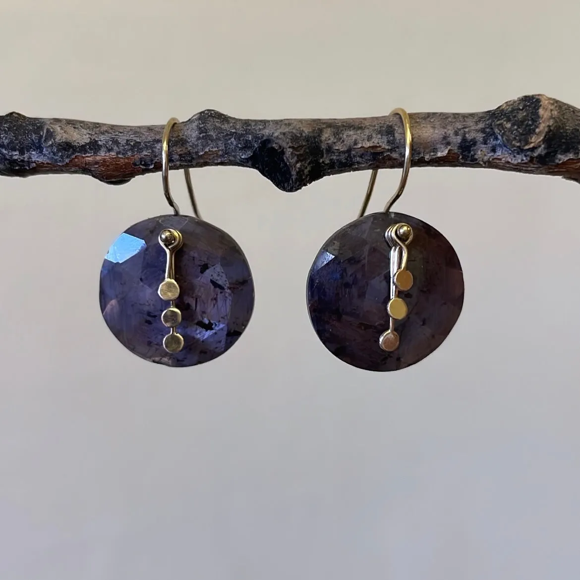 Pendulum dots round plum sapphire earrings