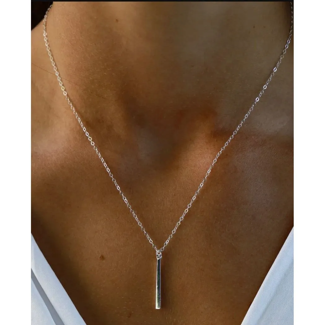 Petite Bar Necklace